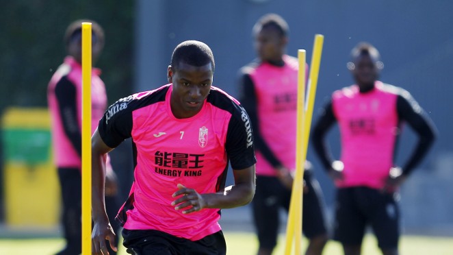 ADRIAN RAMOS ENTRENAMIENTO PREVIO FCB