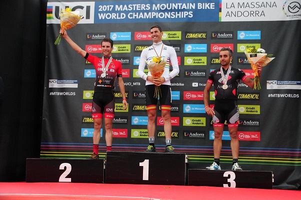 José Miguel Suárez bronce M30A