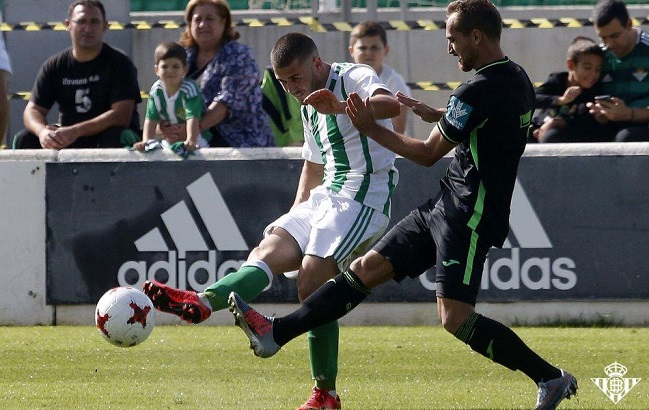 Betis B Granada B Fernando Ruso 180.JPG.950x600 q85 crop center