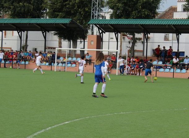 CAMPO FUTBOL RIO VERDE LA HERRADURA 17 1 610x450