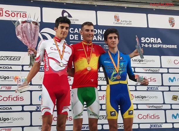 Carlos podio campeón España