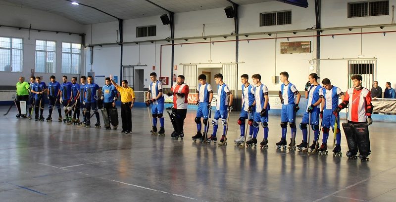 Los dos equipos se presentan ante la afición