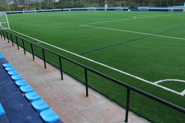NUEVO CESPED ARTIFICIAL CAMPO FUTBOL RIO VERDE ALMUÑECAR 768x512