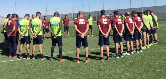 HOMENAJE REYES
