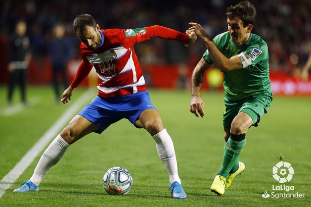 Gra vs real