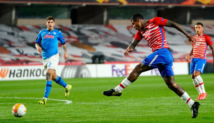 Kenedy gol napoles