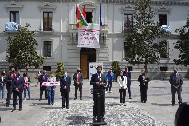 Actos Ayuntamiento Granada con motivo del Granada CF Mancherter.