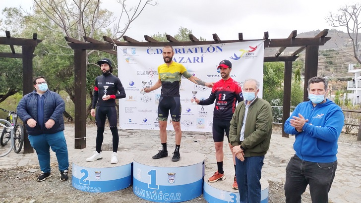 VICTOR POZO EN EL PODIO BTT ALMUÑÉCAR